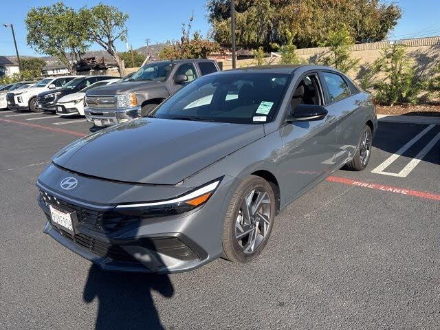 2025 Hyundai Elantra SEL Sport FWD