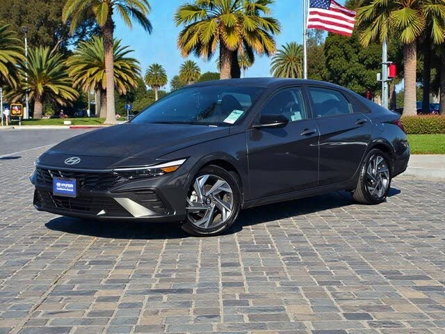 2025 Hyundai Elantra SEL Sport FWD