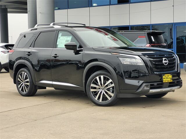 2025 Nissan Pathfinder Platinum FWD