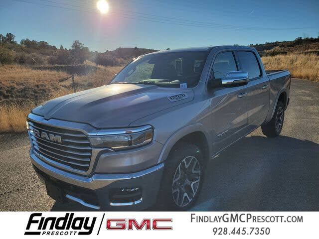 2025 RAM 1500 Laramie Crew Cab 4WD
