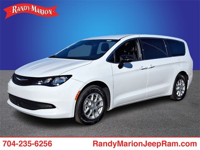 2026 Chrysler Voyager LX FWD