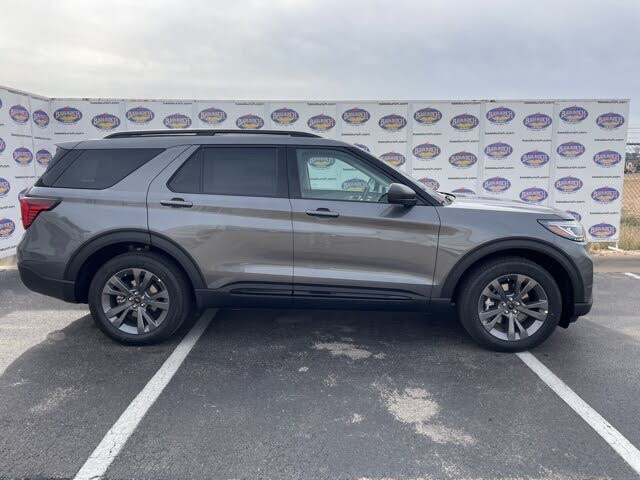 2026 Ford Explorer Active AWD