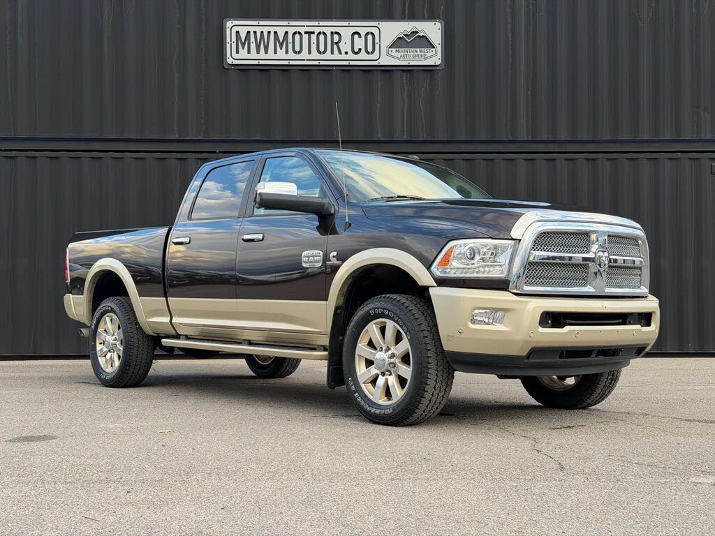 2017 RAM 3500 Laramie Longhorn Crew Cab 4WD
