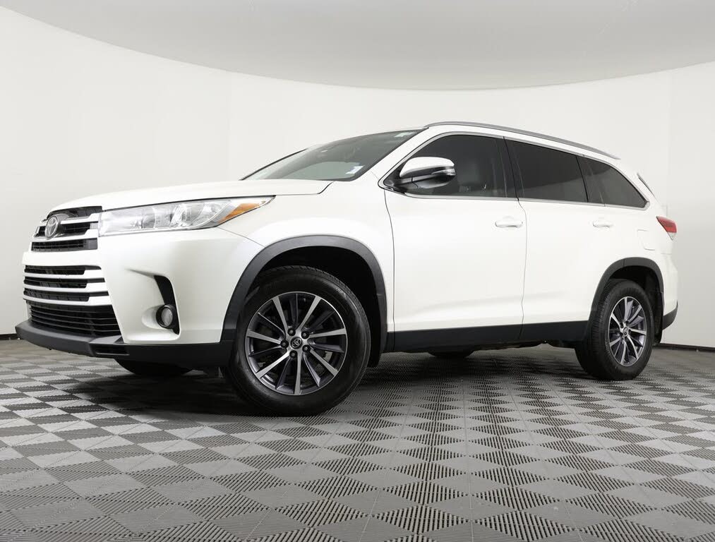 2019 Toyota Highlander XLE FWD