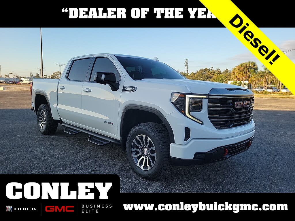 2022 GMC Sierra 1500 AT4 Crew Cab 4WD
