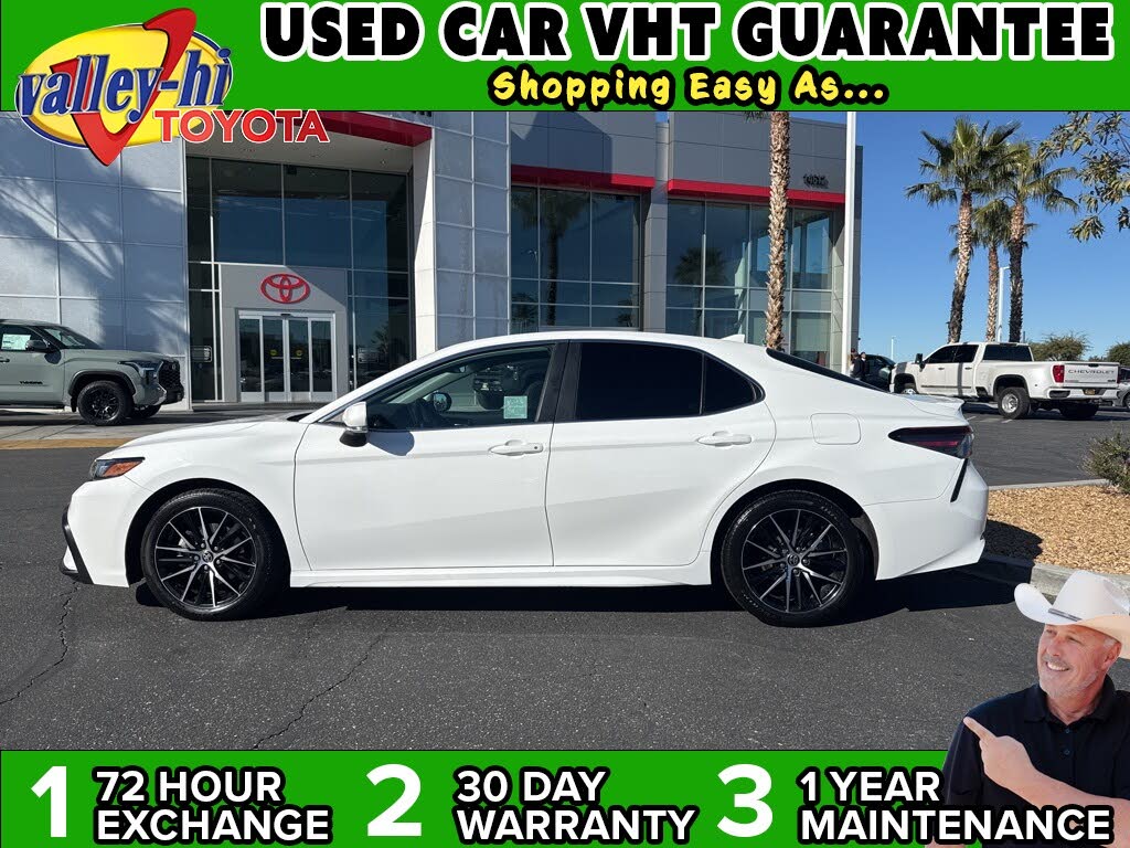 2022 Toyota Camry SE FWD