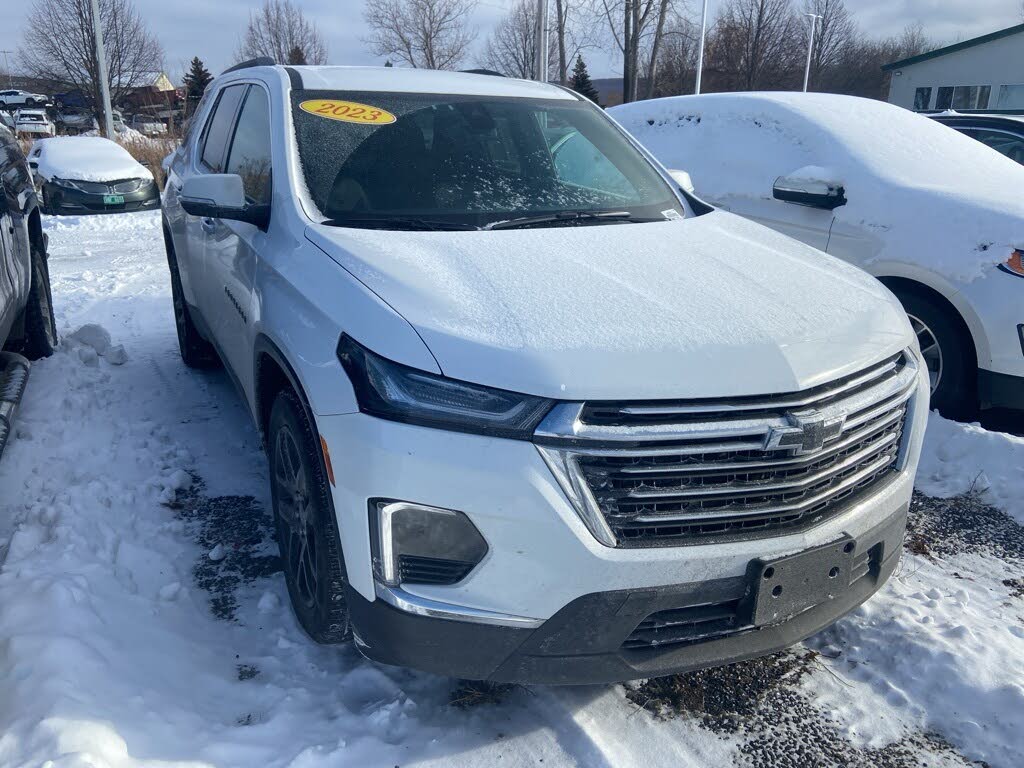 2023 Chevrolet Traverse LT Cloth AWD
