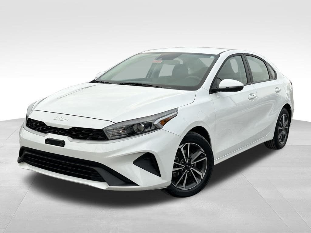 2023 Kia Forte LXS FWD