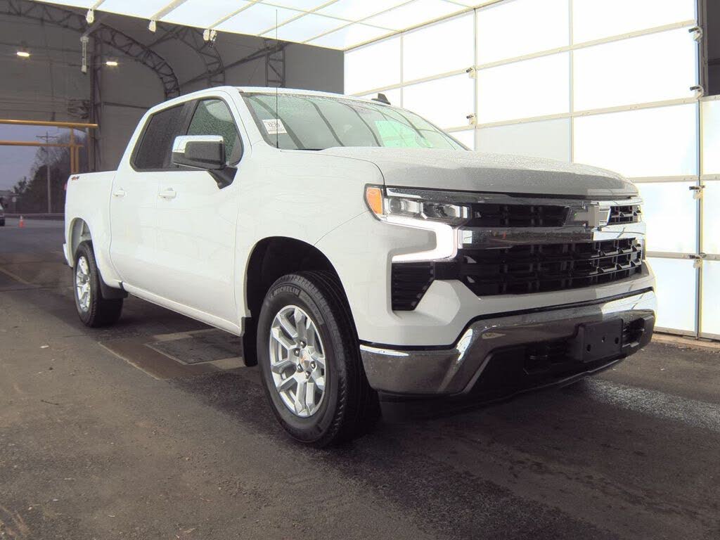 2024 Chevrolet Silverado 1500 LT Crew Cab 4WD