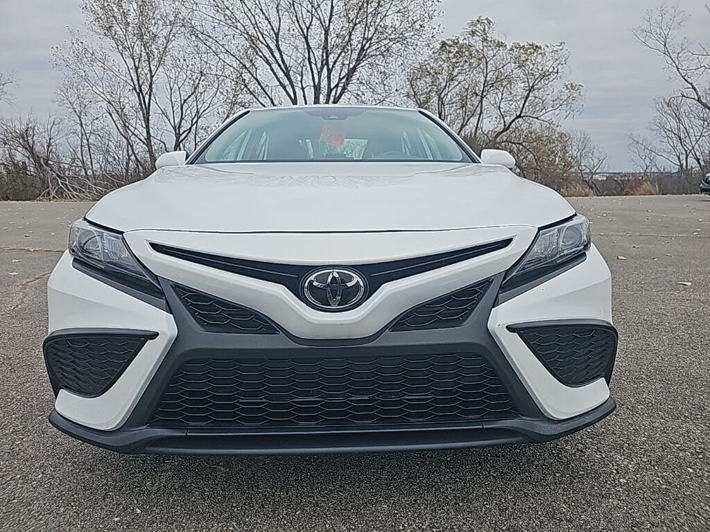 2024 Toyota Camry SE Nightshade FWD