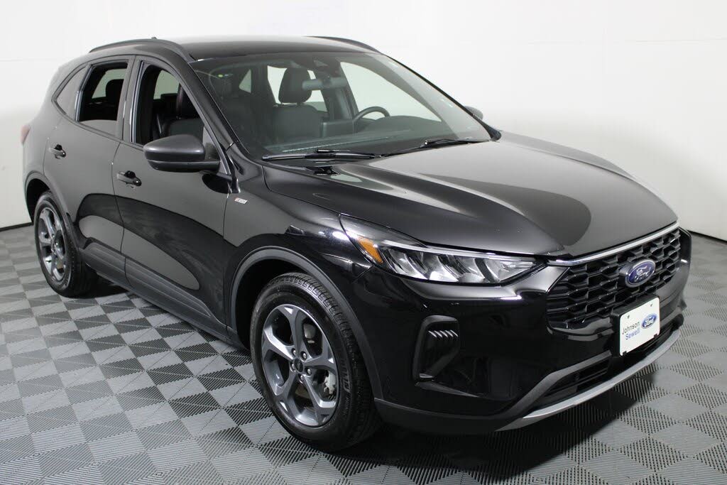 2025 Ford Escape ST-Line FWD