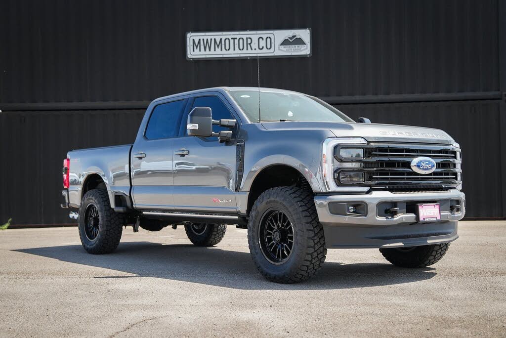 2025 Ford F-350 Super Duty Platinum Crew Cab 4WD