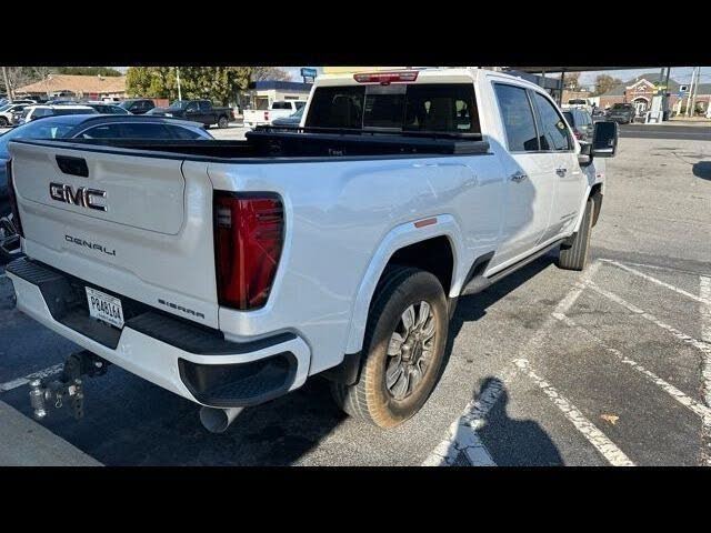 2025 GMC Sierra 2500HD Denali Crew Cab 4WD