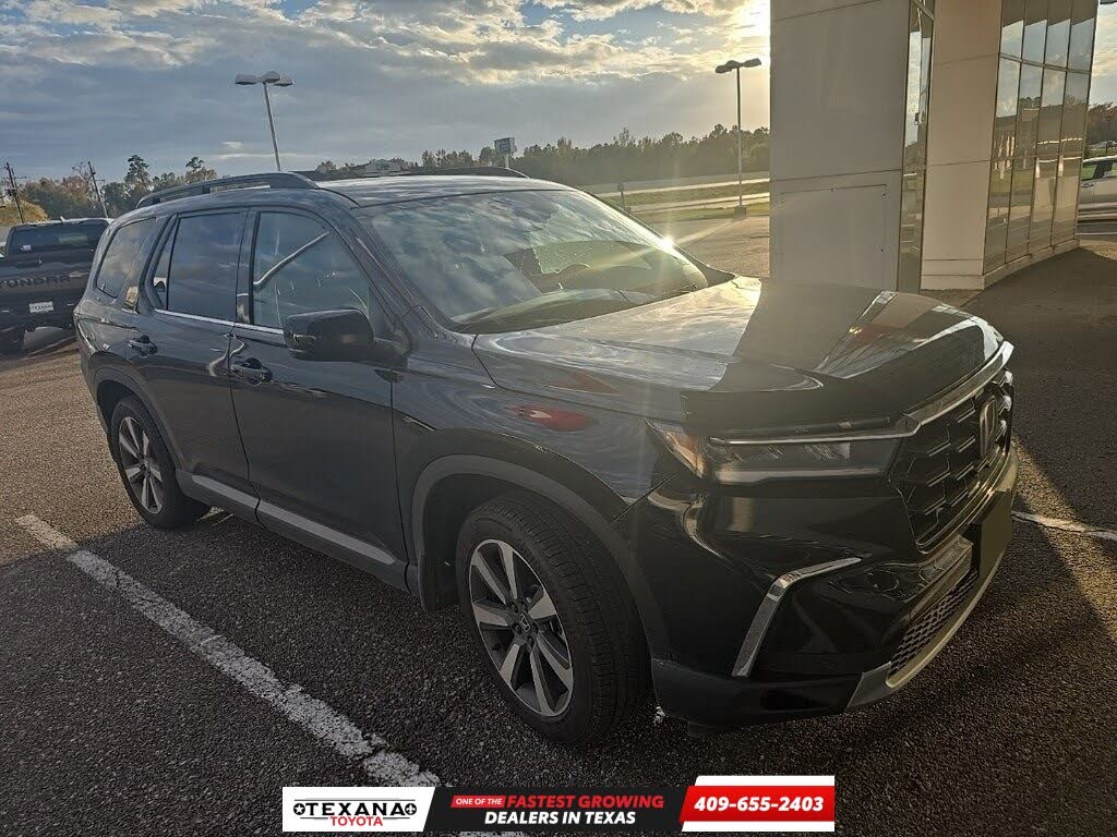 2025 Honda Pilot Touring AWD
