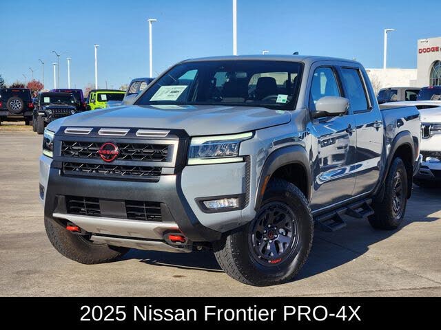 2025 Nissan Frontier PRO-4X Crew Cab 4WD