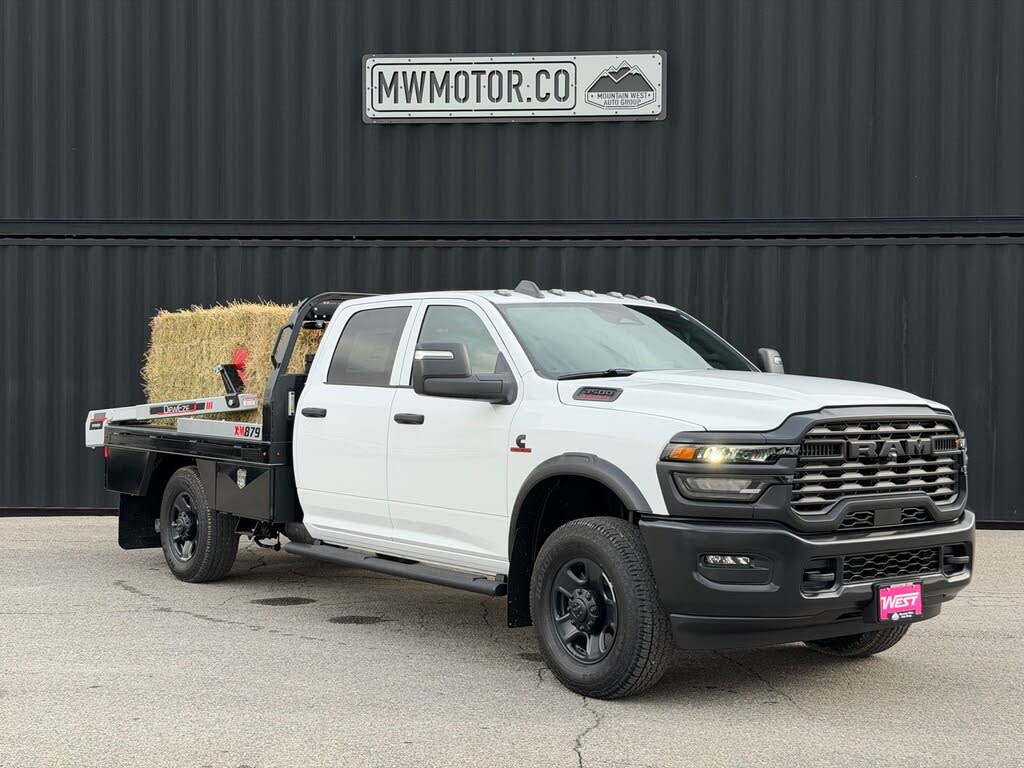 2026 RAM 3500 Chassis Tradesman Crew Cab LB 4WD