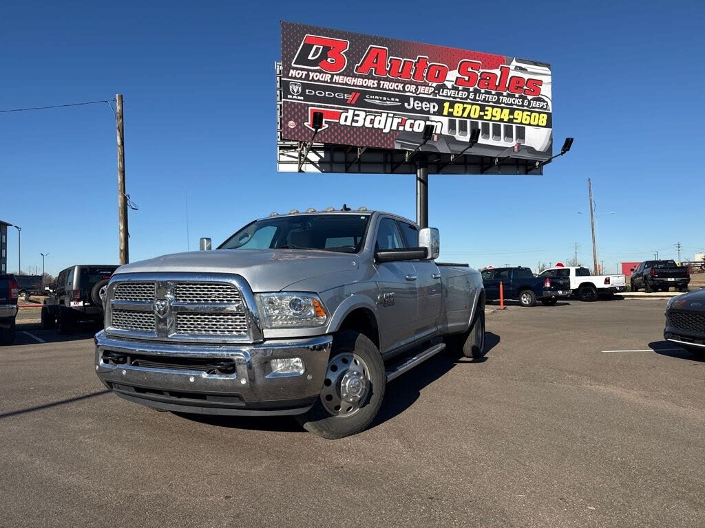 2016 RAM 3500 Laramie Crew Cab LB DRW RWD