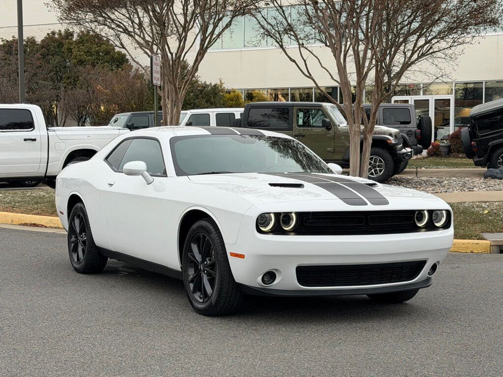 2022 Dodge Challenger SXT AWD