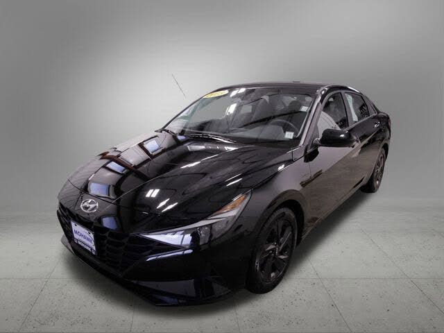 2023 Hyundai Elantra SEL FWD