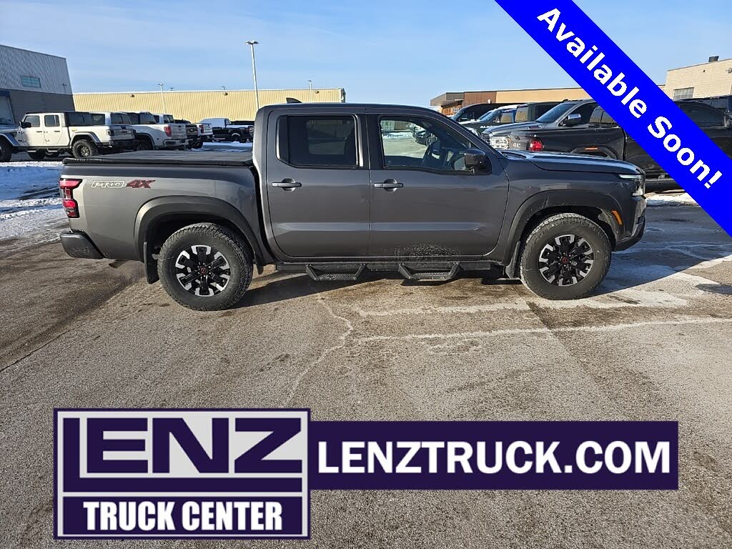 2023 Nissan Frontier PRO-4X Crew Cab 4WD