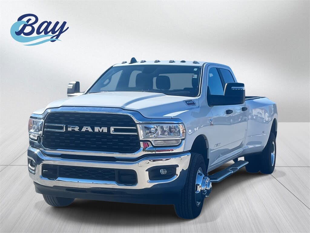 2024 RAM 3500 Big Horn Crew Cab LB DRW 4WD