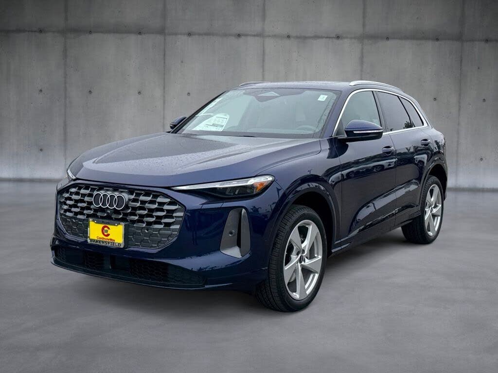 2025 Audi Q5 quattro Premium Plus 40 TFSI