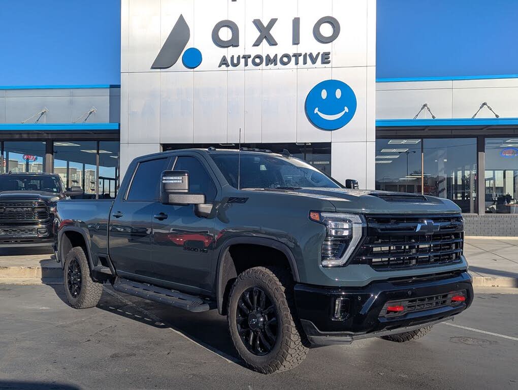 2025 Chevrolet Silverado 3500HD LT Crew Cab 4WD