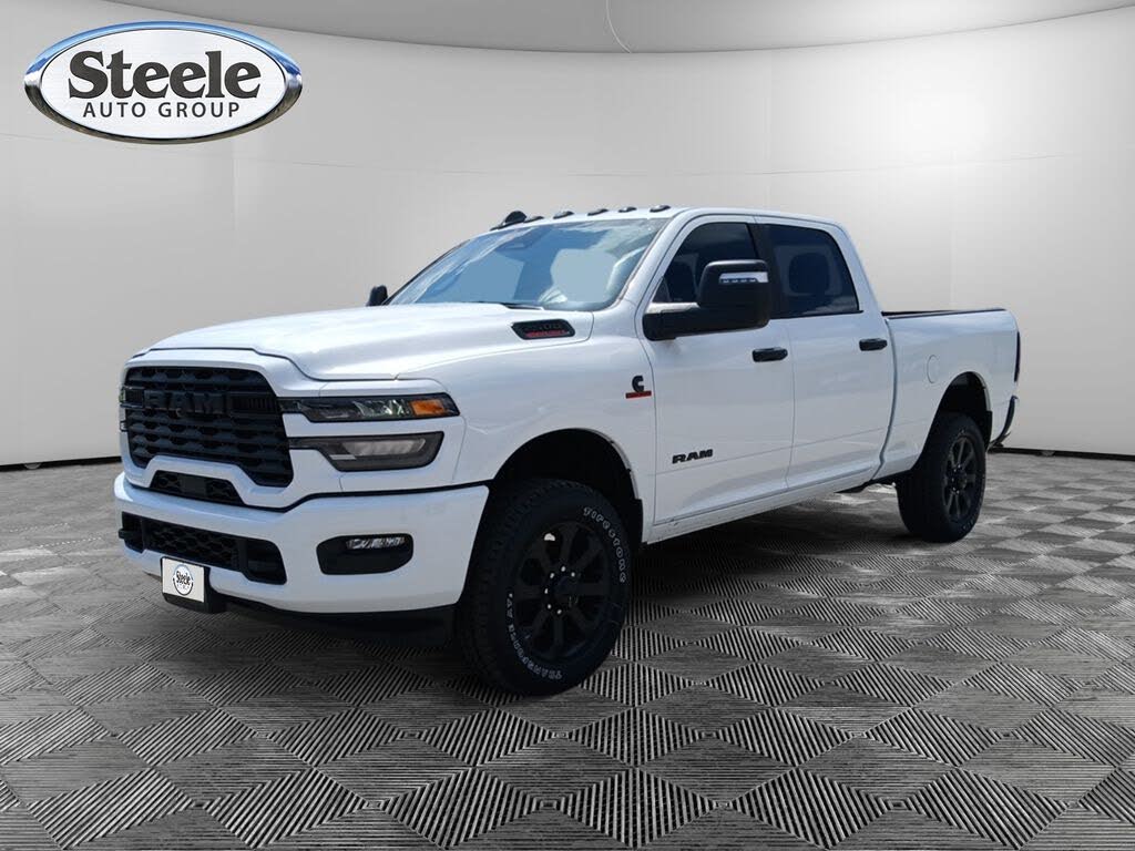 2025 RAM 2500 Big Horn Crew Cab 4WD