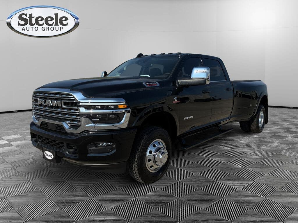2025 RAM 3500 Limited Crew Cab LB DRW 4WD