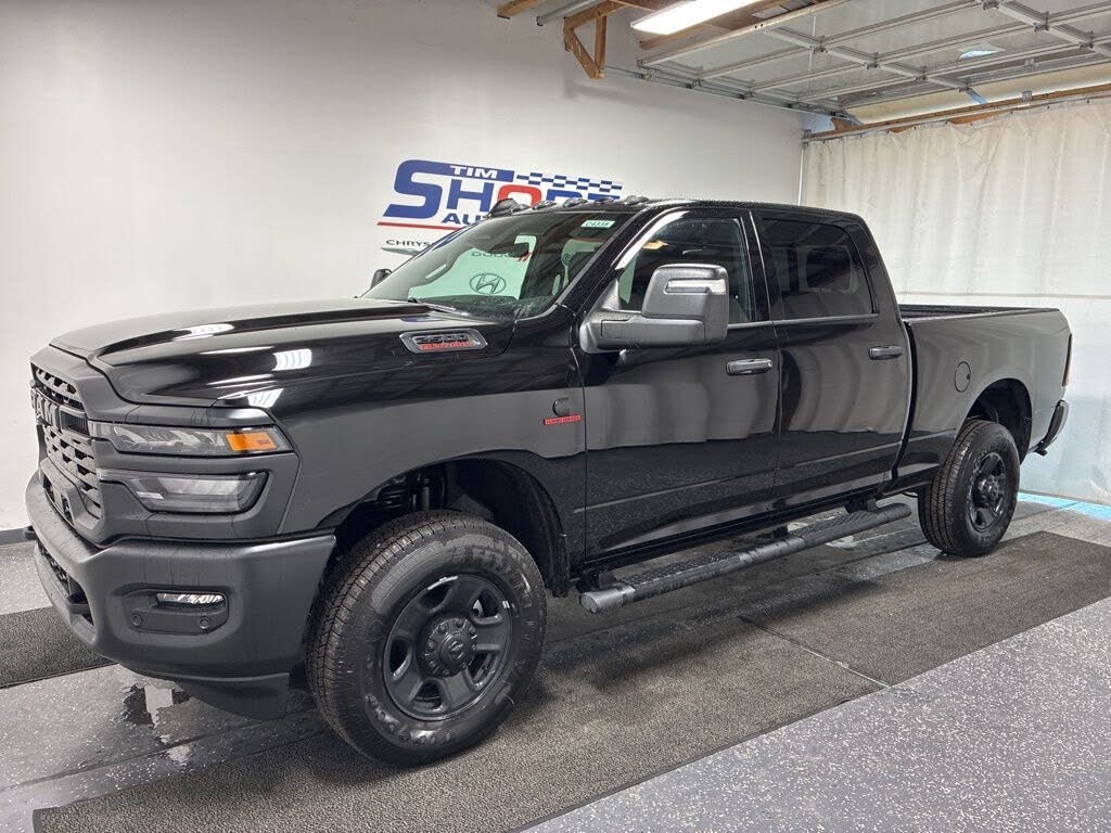 2026 RAM 2500 Tradesman Crew Cab 4WD