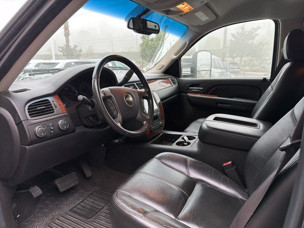 2007 Chevrolet Silverado 2500HD LTZ Crew Cab 4WD