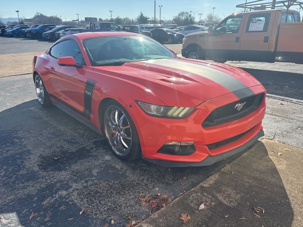 2015 Ford Mustang GT Premium Coupe RWD