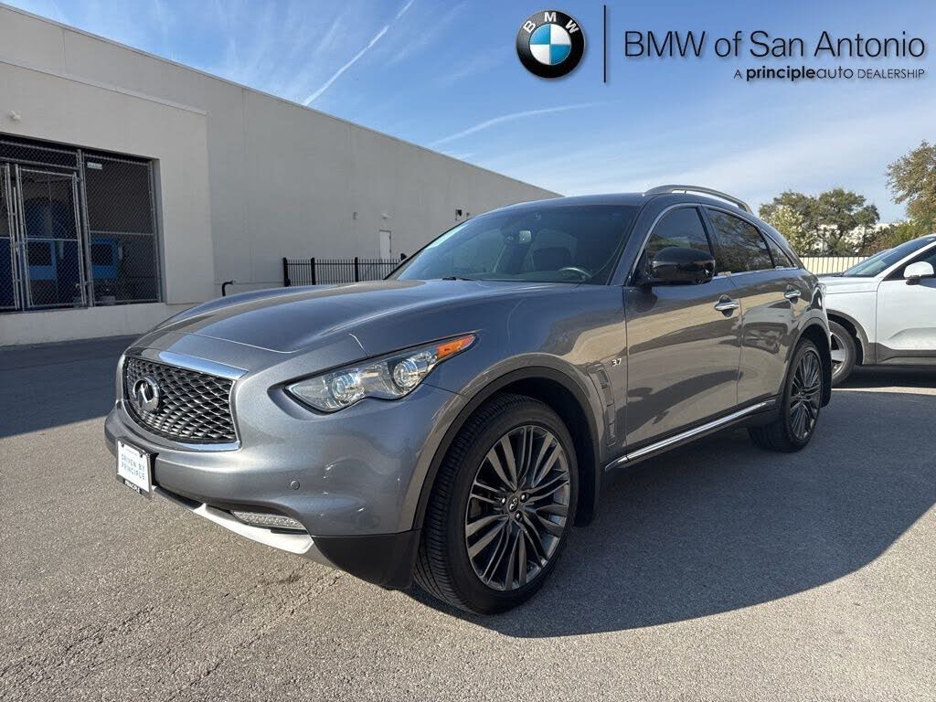 2017 INFINITI QX70 AWD