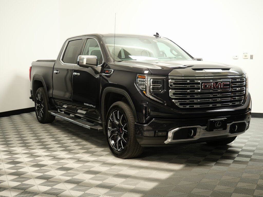 2022 GMC Sierra 1500 Denali Crew Cab 4WD