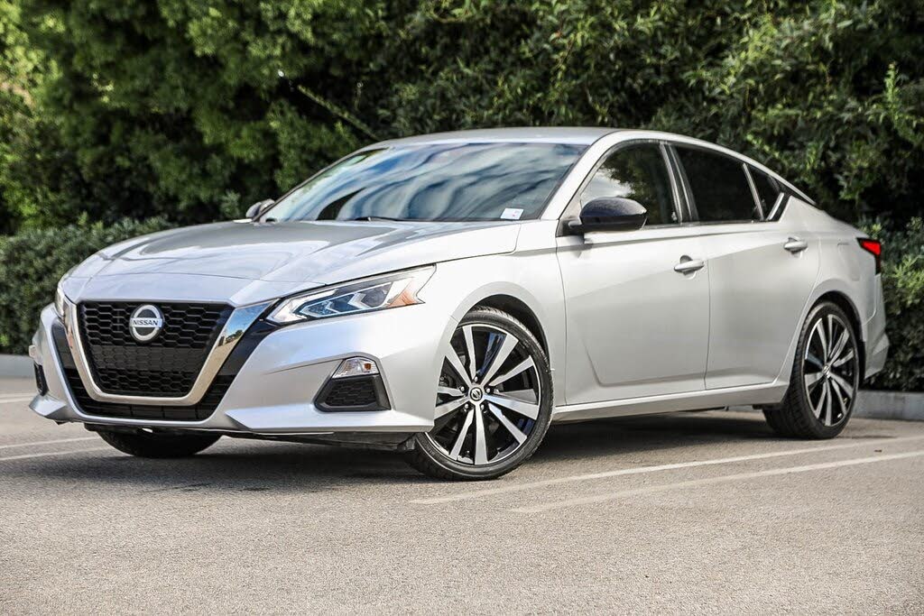 2022 Nissan Altima 2.5 SR FWD