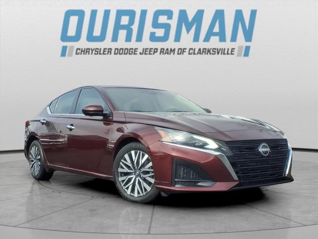 2023 Nissan Altima 2.5 SV FWD