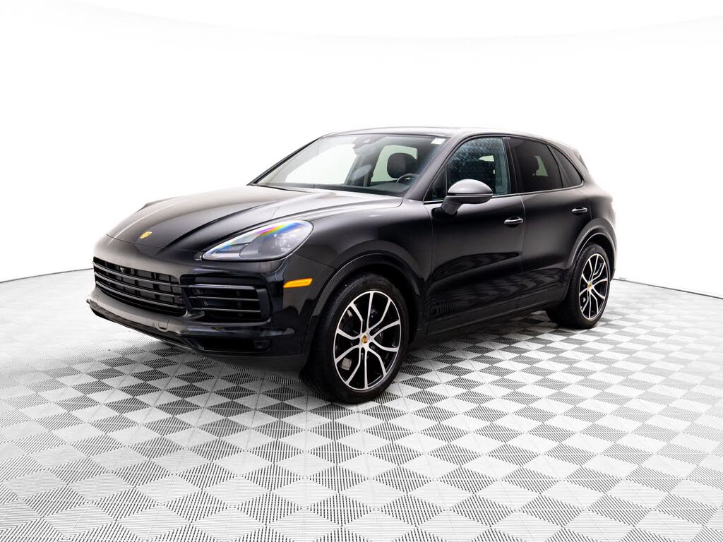 2023 Porsche Cayenne Platinum Edition AWD