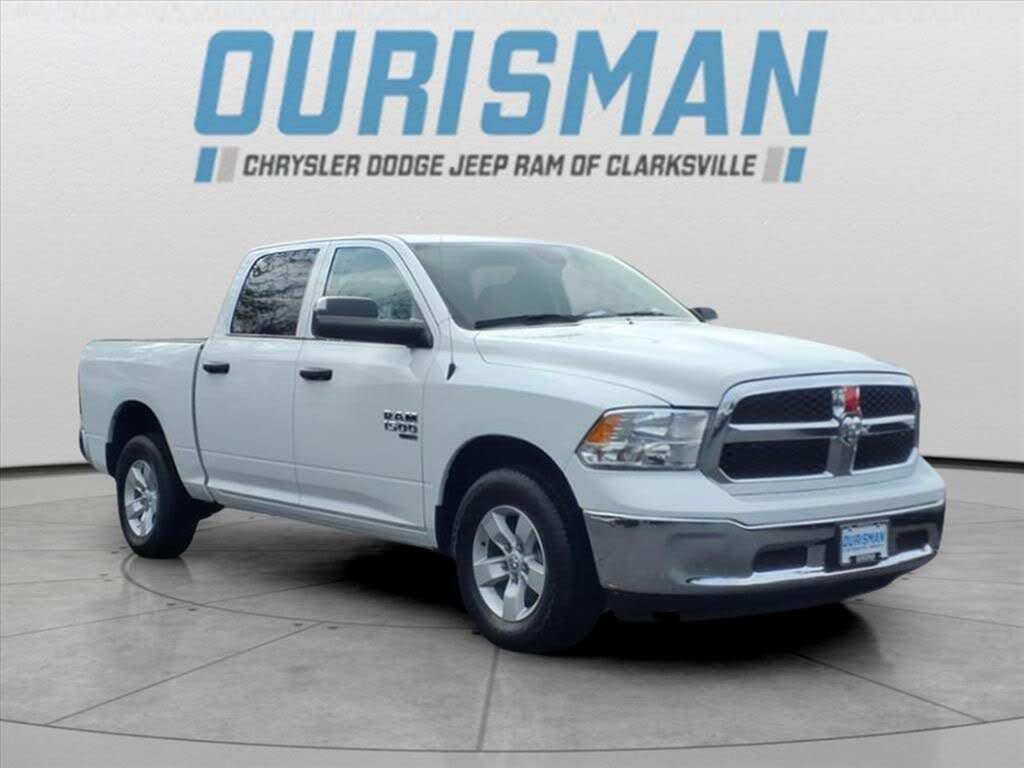2023 RAM 1500 Classic SLT Crew Cab 4WD