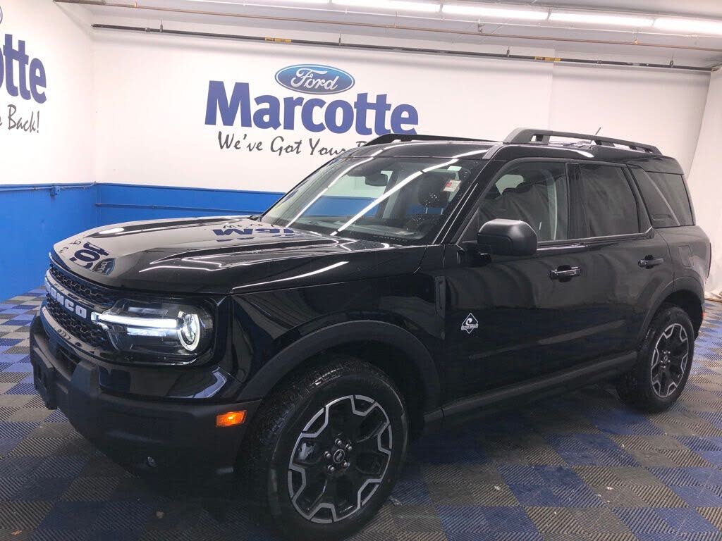 2025 Ford Bronco Sport Outer Banks AWD