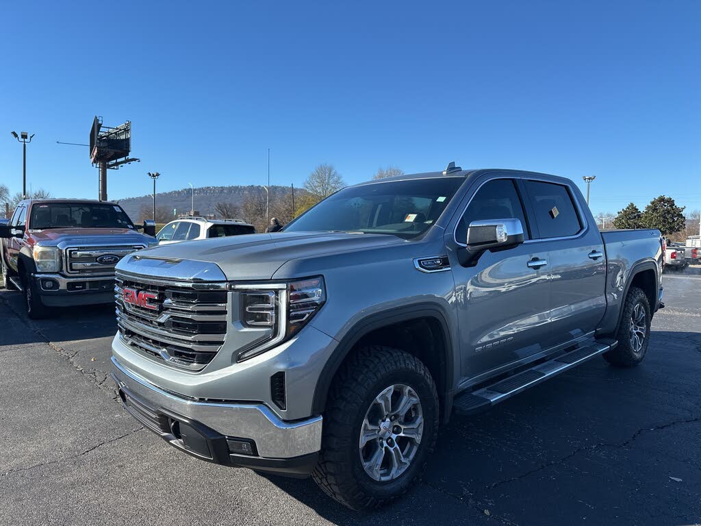 2025 GMC Sierra 1500 SLT Crew Cab 4WD