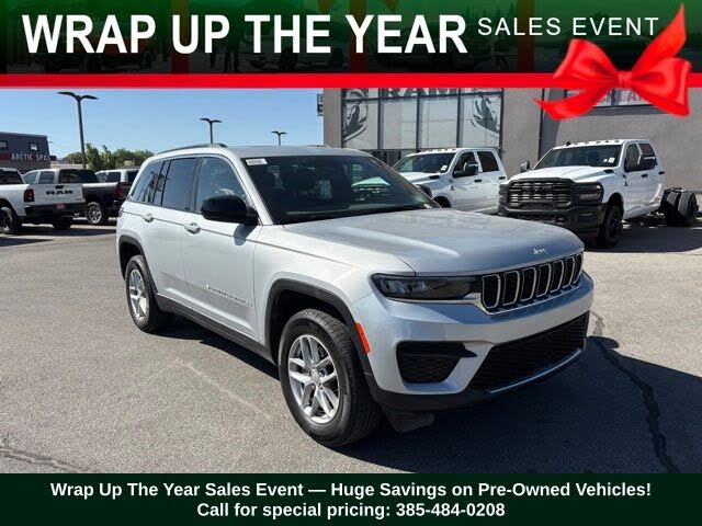 2025 Jeep Grand Cherokee Laredo 4WD