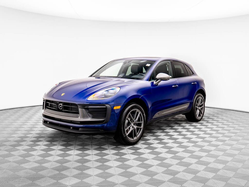 2025 Porsche Macan T AWD