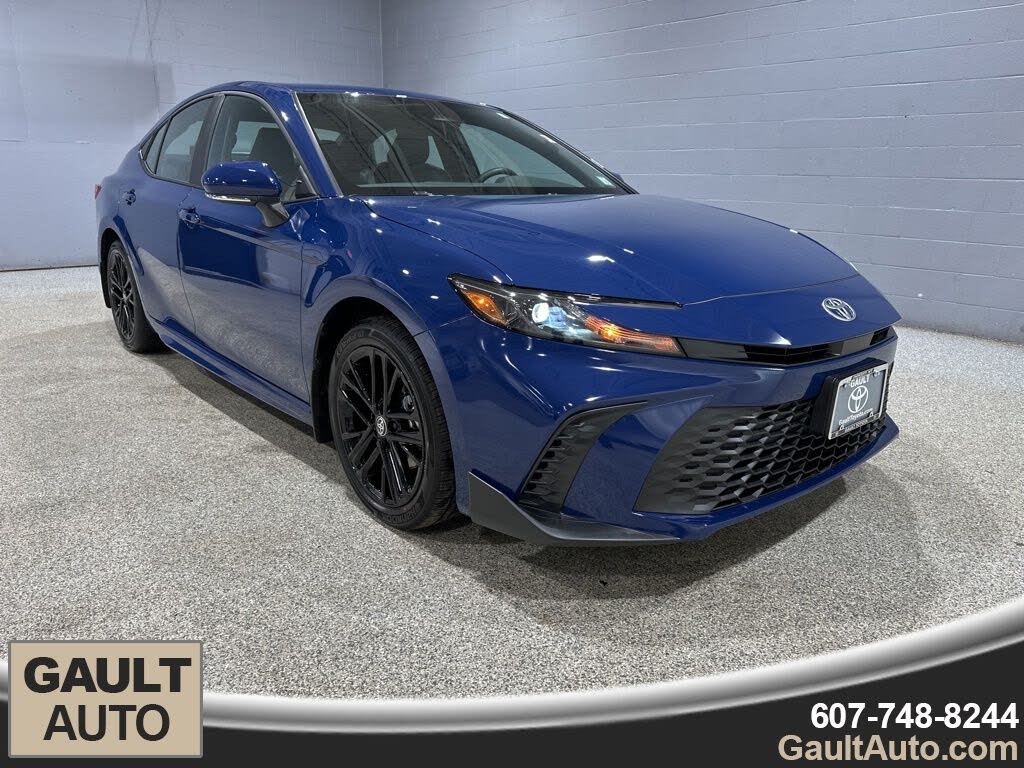 2025 Toyota Camry SE AWD