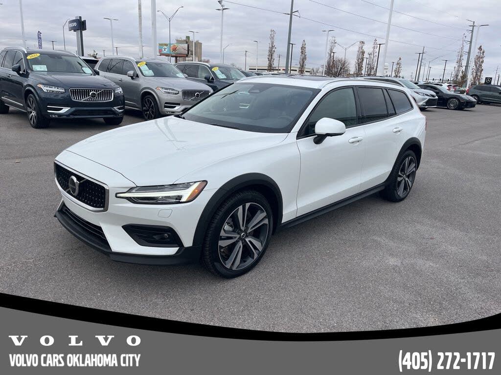 2025 Volvo V60 Cross Country B5 Plus AWD