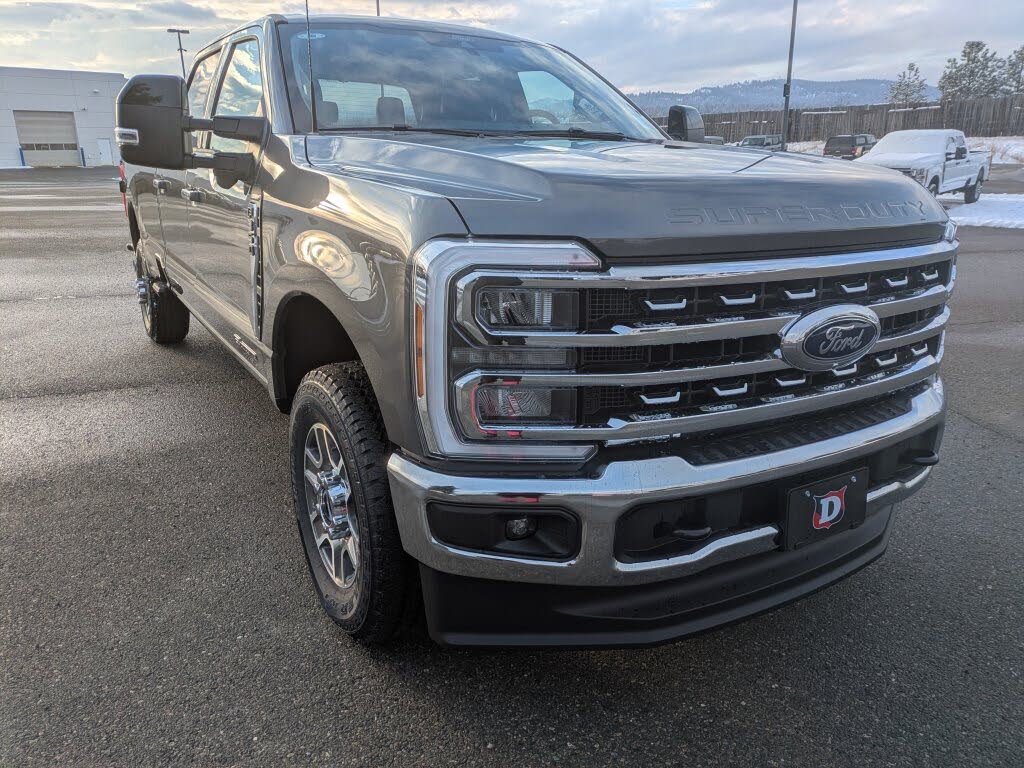 2026 Ford F-350 Super Duty Lariat Crew Cab 4WD