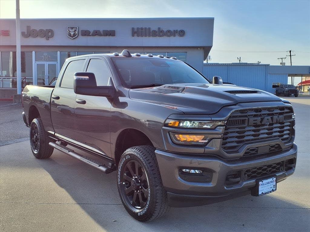 2026 RAM 2500 Tradesman Crew Cab 4WD