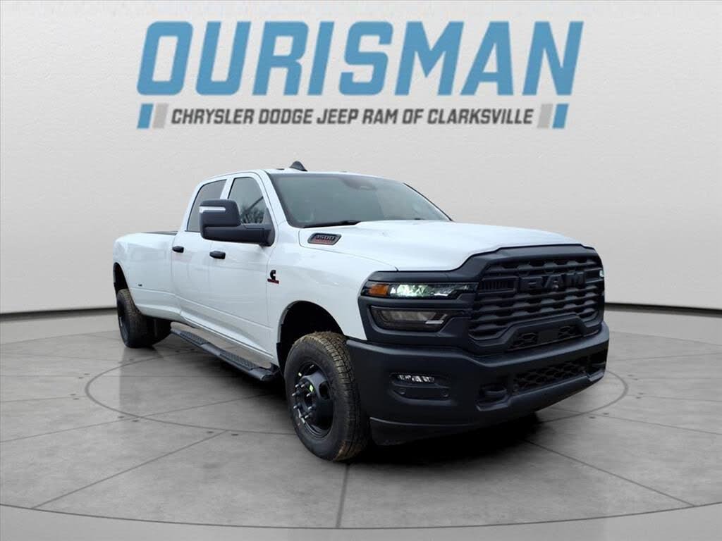 2026 RAM 3500 Tradesman Crew Cab LB DRW 4WD