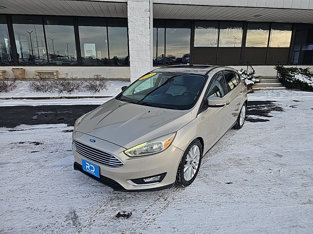 2017 Ford Focus Titanium Hatchback