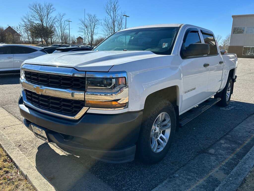 2018 Chevrolet Silverado 1500 LS Crew Cab 4WD