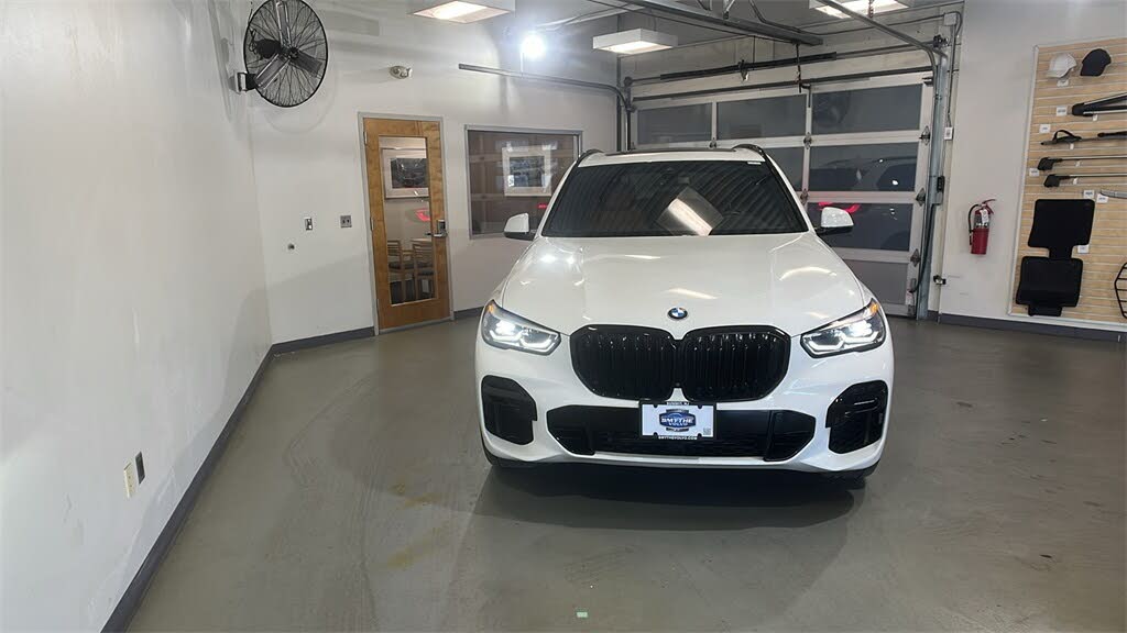 2022 BMW X5 xDrive40i AWD